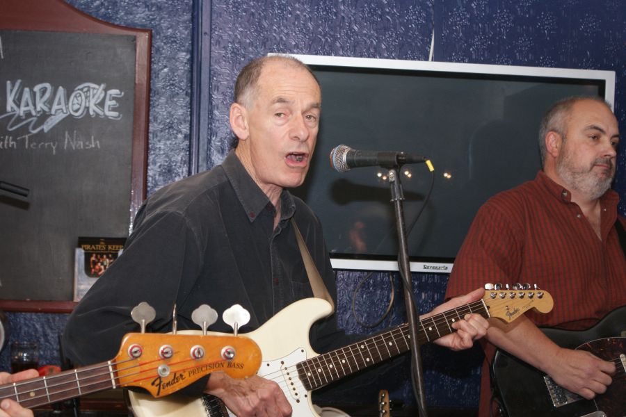 The Juju Men at the Lord Nelson (27th November 2011 - Photo by Ken Knight)